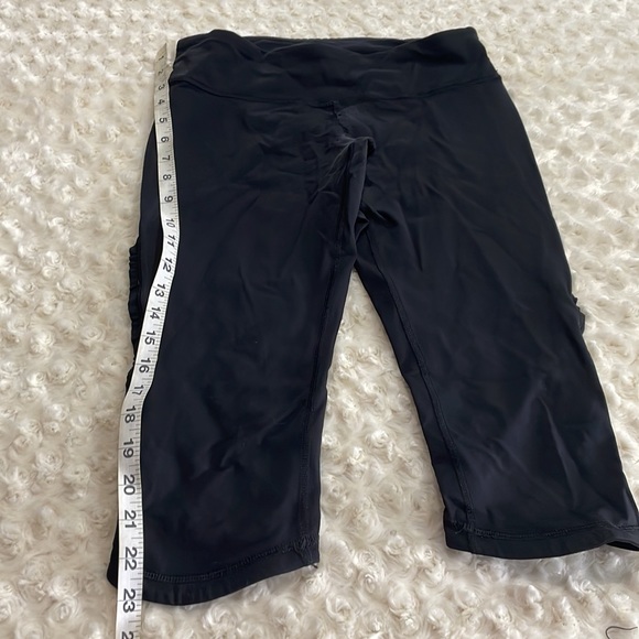 Lululemon Athletica - Picture 3 of 10